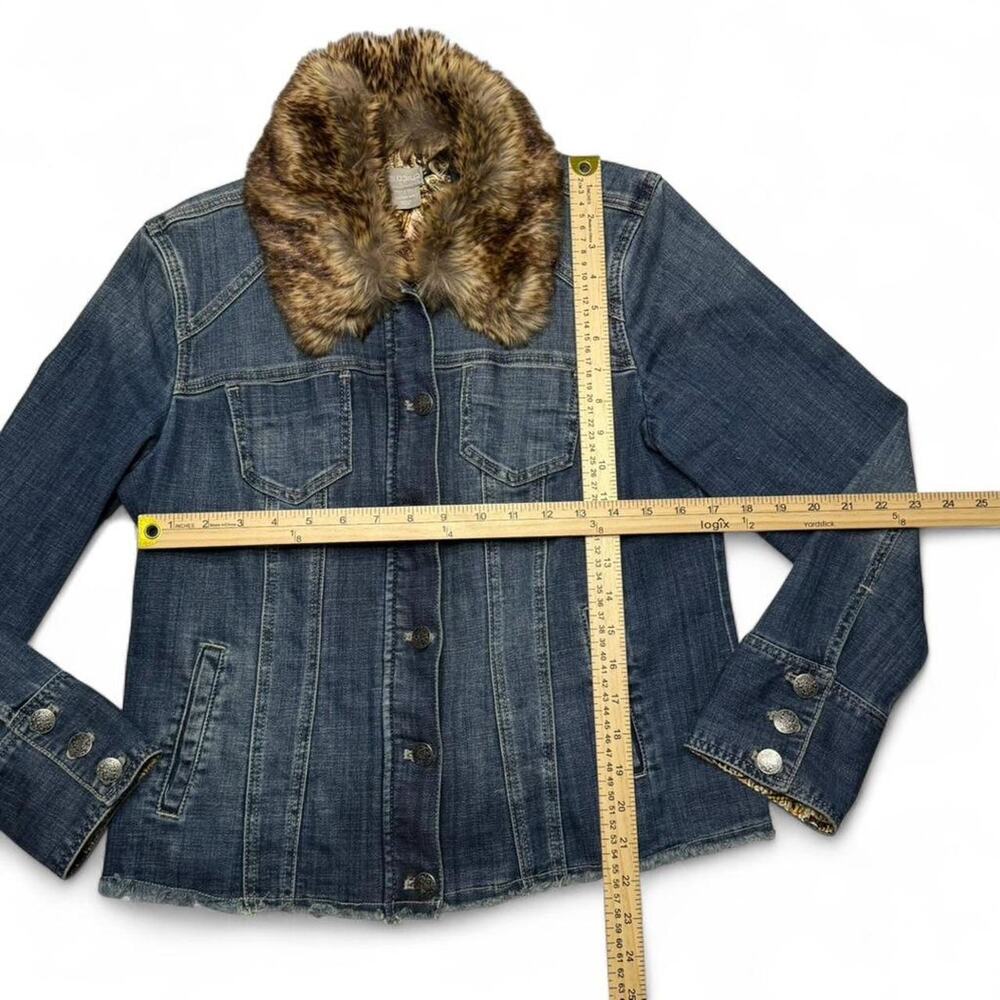 Vintage Fur Neck Denim Jacket Fits Size Medium Chicos (1) Outerwear Jacket - Picture 5 of 5